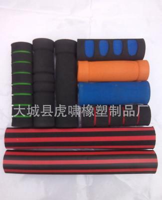 厂家批发 黑色健身器材手把套 发泡双色手把套 橡塑海绵把套图片_高清图_细节图-大城县虎啸橡塑制品厂 -
